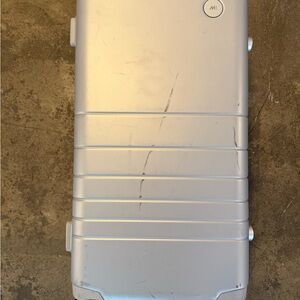 Monos Trunk Silver Hard Shell Suitcase